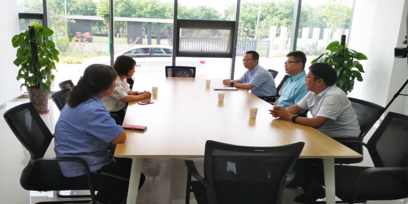 高陵戋戋委副书记走访TG反波胆科技慰问高条理人才